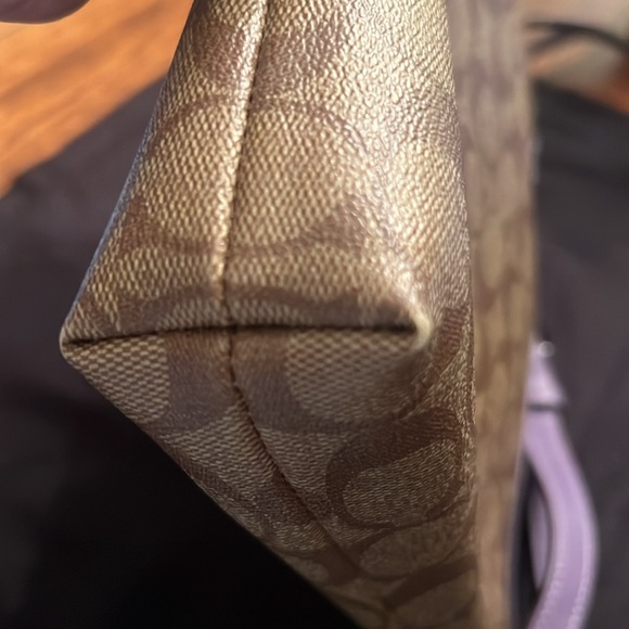 Coach File Crossbody in Signature Canvas - Picture 6 of 6